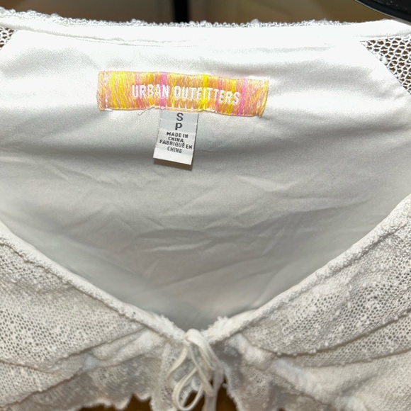 UO Crop White Tie Front Top - Picture 2 of 2